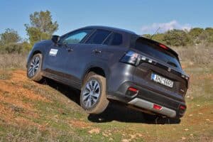 Suzuki S-Cross 1.4 Hybrid 4WD GSRII (3)