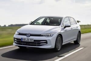 VW-Golf-2024