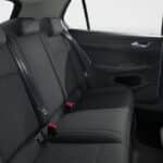 VW-Golf-Essential-piso-kathisma