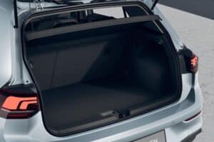 VW-Golf-Essential-xoros-aposkeuon