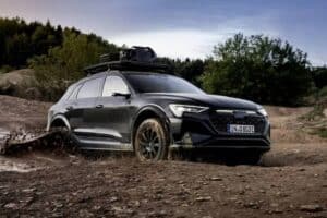 audi q8 e-tron dakar