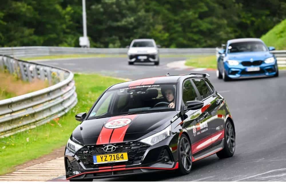 https://autogreeknews.gr/wp-content/uploads/2025/01/hyundai-i20-n-nurburgring.jpg