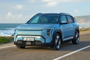 kia-ev3-baseline-frost-blue-dynamic-hires-005