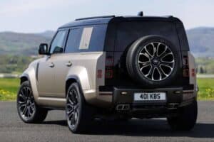 land rover defender octa 12