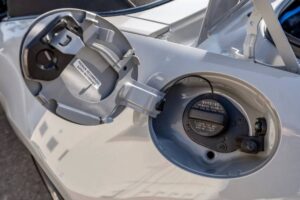 man-buys-2024-mazda-mx-5-miata-wants-it-gone-after (15)