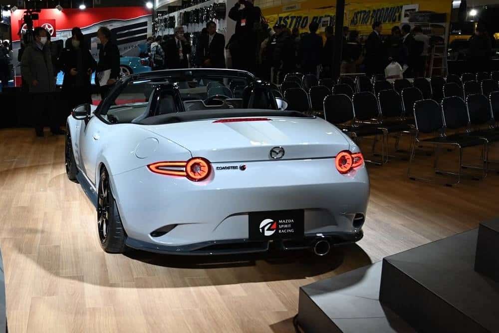 https://autogreeknews.gr/wp-content/uploads/2025/01/mazda-racing-spirit-3-mx-5.jpg