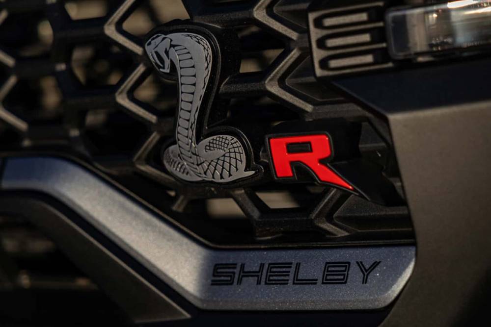 https://autogreeknews.gr/wp-content/uploads/2025/01/the-ford-f-150-raptor-r-by-shelby-is-a-bully-on-th-9.jpg