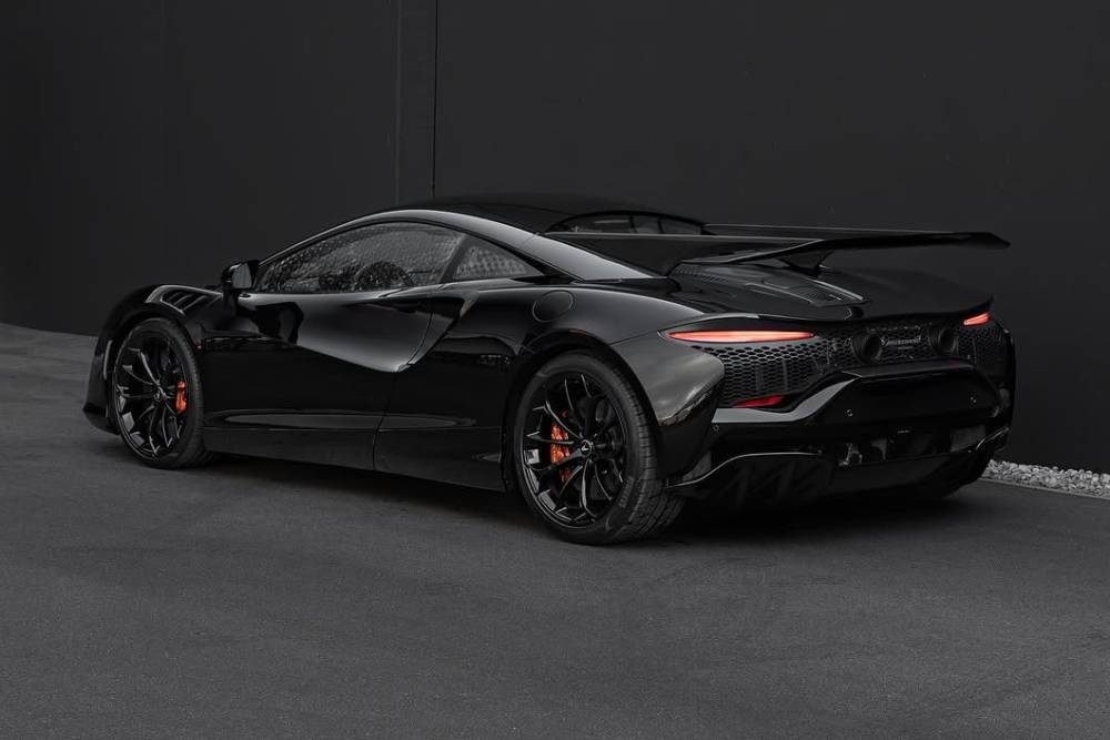 https://autogreeknews.gr/wp-content/uploads/2025/01/tuned-mclaren-artura-proves-certain-supercars-look.jpg