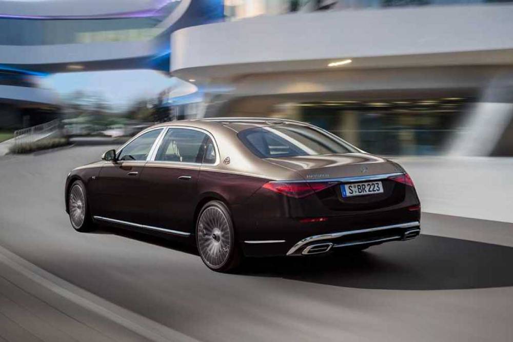 https://autogreeknews.gr/wp-content/uploads/2025/02/2022-mercedes-maybach-s680-4.jpg