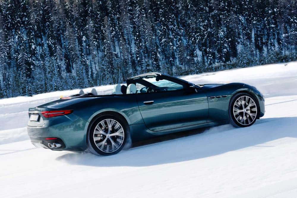 https://autogreeknews.gr/wp-content/uploads/2025/02/2025-Maserati-GranCabrio-0220-11.jpg