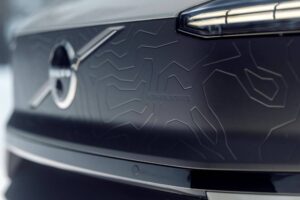 339536_Volvo_EX30_Cross_Country_exterior