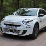 Fiat-600-Hybrid-kinisi