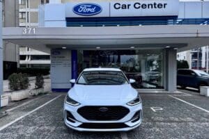Ford-Focus-1.0-ST-Line-carcenter-1