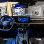 Ford Mustang Dark Horse Golden Hall (2)