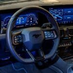 Ford Mustang Dark Horse Golden Hall (3)