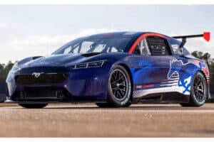 Ford-Mustang-Mach-E-Nascar-Prototype-1-copy-2048×1