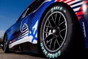 Ford-Mustang-Mach-E-Nascar-Prototype-2-2048×2048