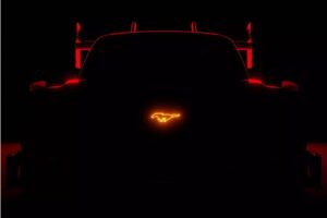 Ford-Mustang-Mach-E-Pikes-Peak-2025-2048×2048