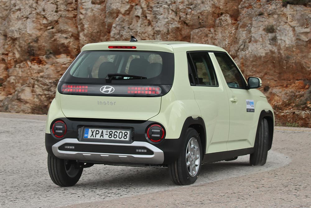 https://autogreeknews.gr/wp-content/uploads/2025/02/Hyundai-Inster-13-1.jpg