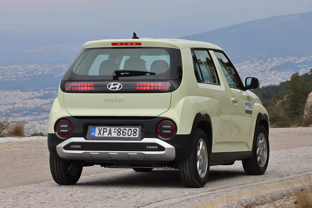 https://autogreeknews.gr/wp-content/uploads/2025/02/Hyundai-Inster-2.jpg