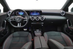 Mercedes CLA 250 e 2025 (10)