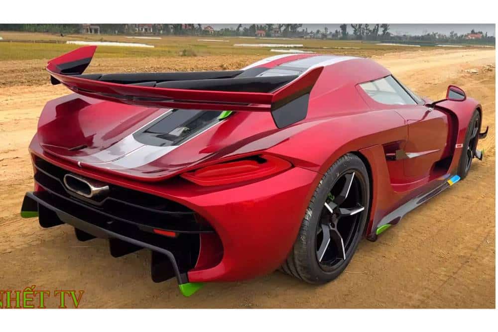 https://autogreeknews.gr/wp-content/uploads/2025/02/NHET-TV-Koenigsegg-Jesko-Replica-19-2048x1151-1.jpg