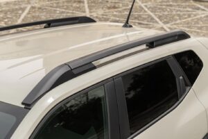 New-Dacia-Duster-roof