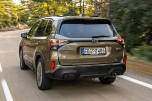 Subaru-Forester-2025-(2)