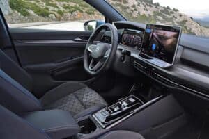 VW Golf 1.5 eTSI 150 PS DSG7 (21)