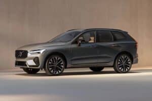 Volvo_XC60_2025 (1)