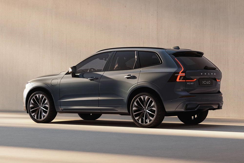 https://autogreeknews.gr/wp-content/uploads/2025/02/Volvo_XC60_2025-5.jpg