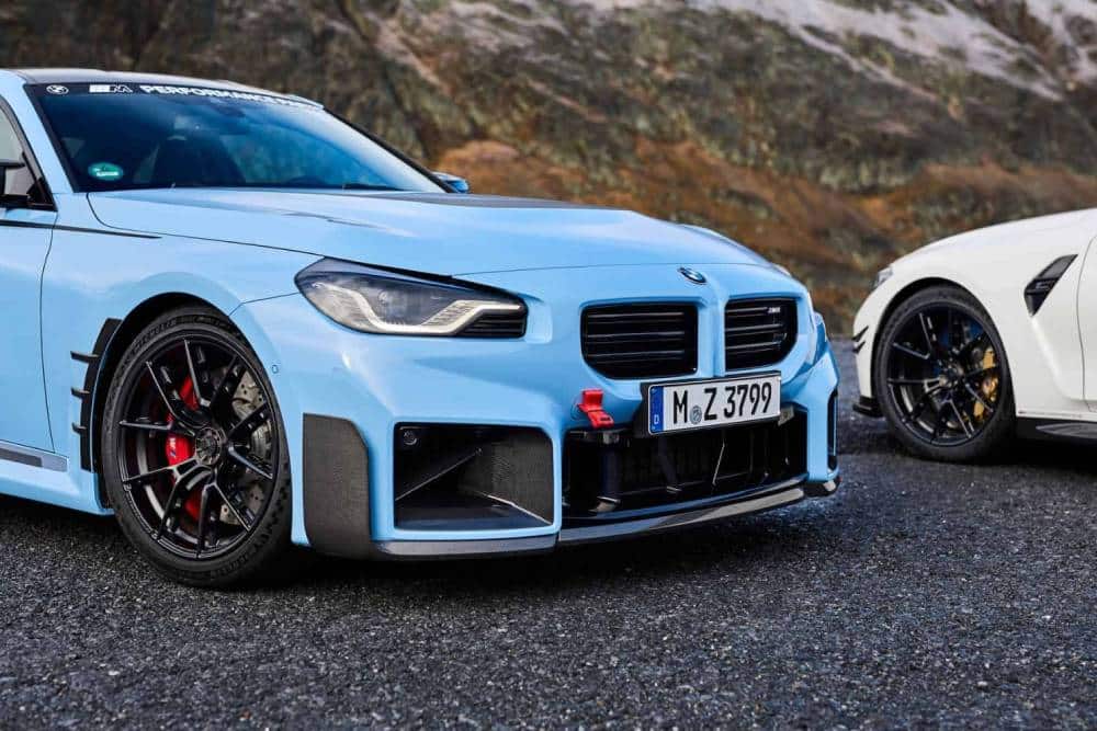 https://autogreeknews.gr/wp-content/uploads/2025/02/bmw-m-centerlock-wheels-05.jpg