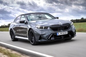 bmw m5 v8
