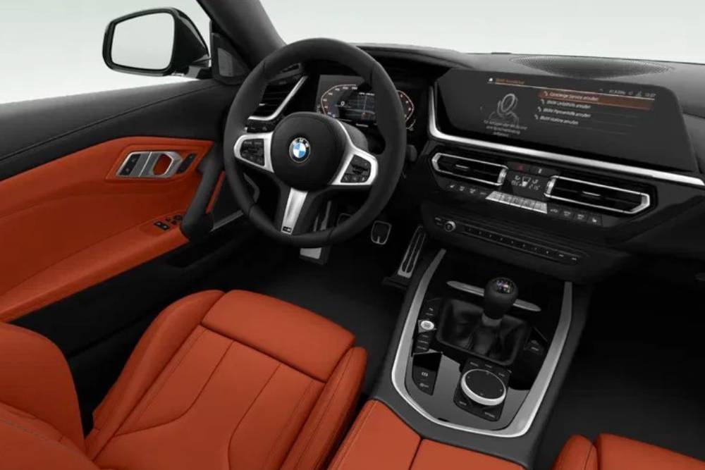https://autogreeknews.gr/wp-content/uploads/2025/02/bmw-z4-manual-03.jpg