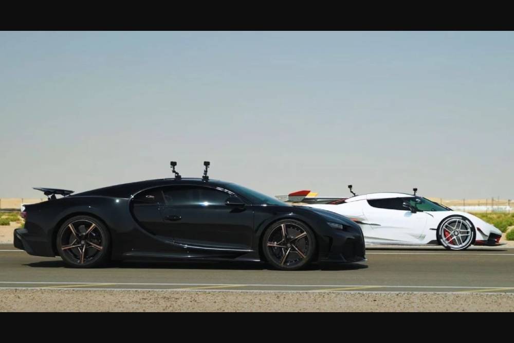 https://autogreeknews.gr/wp-content/uploads/2025/02/chiron-vs-jesko-03.jpg