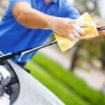 cleaning windshield wipers 02