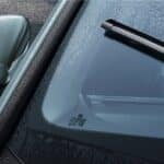 cleaning windshield wipers (3)