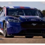 ford-mustang-mach-e-nascar-prototype (3)