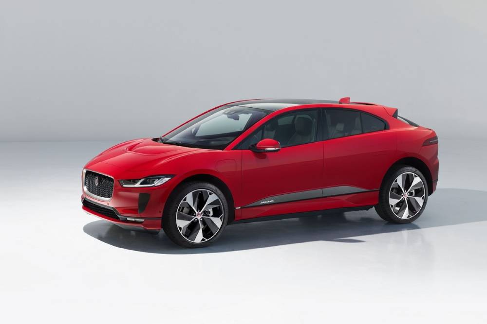 https://autogreeknews.gr/wp-content/uploads/2025/02/jaguar-takes-hundreds-of-relatively-new-cars-to-th-2.jpg