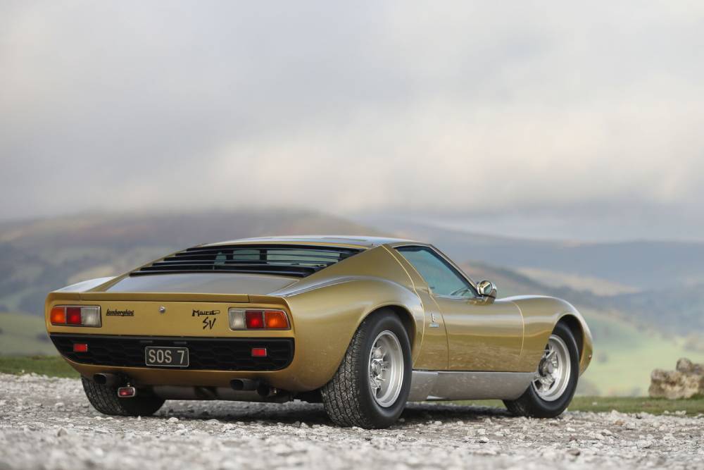 https://autogreeknews.gr/wp-content/uploads/2025/02/lamborghini_miura_p400_sv_speciale_5.jpg