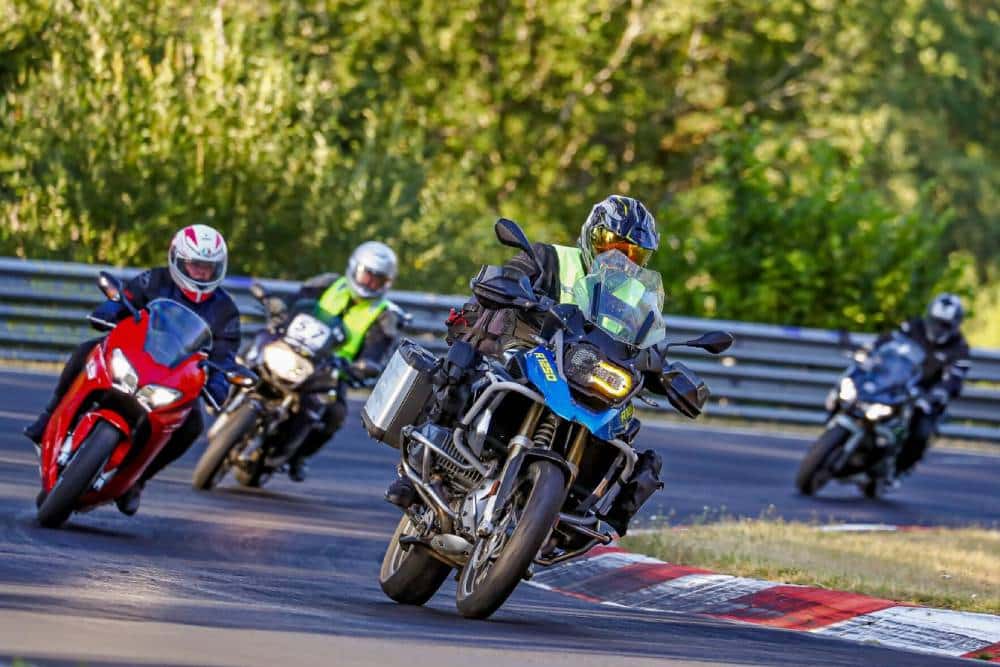 https://autogreeknews.gr/wp-content/uploads/2025/02/nurburgring-bans-motorcycles-04.jpg