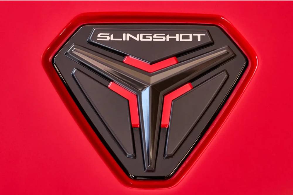 https://autogreeknews.gr/wp-content/uploads/2025/02/polaris-slingshot-10-brings-the-loudest-volume-mos-9.jpg
