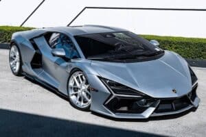 silver-lowered-lambo-revuelto-is-waiting-for-summe (1)