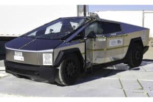tesla-cybertruck-nhtsa-crash-test (2)