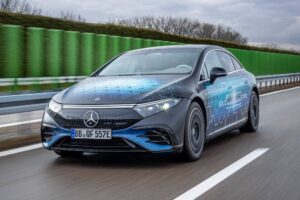 this-mercedes-benz-eqs-is-the-first-lithium-metal-