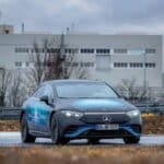 this-mercedes-benz-eqs-is-the-first-lithium-metal- (3)