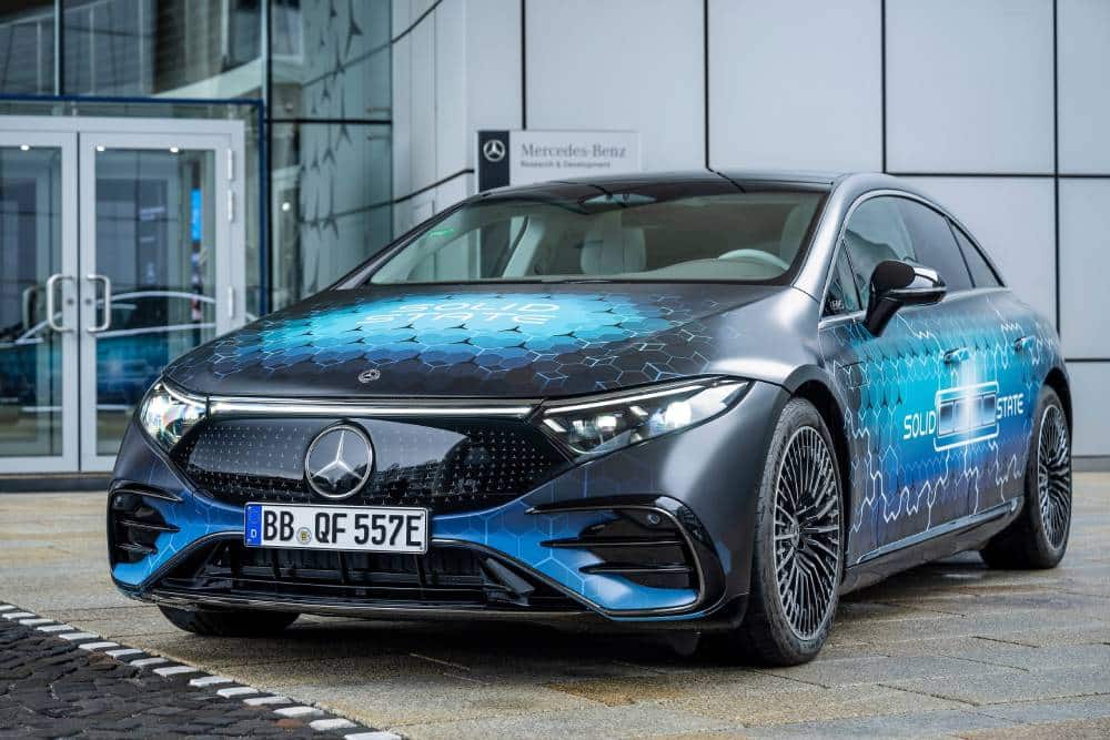 https://autogreeknews.gr/wp-content/uploads/2025/02/this-mercedes-benz-eqs-is-the-first-lithium-metal-6.jpg