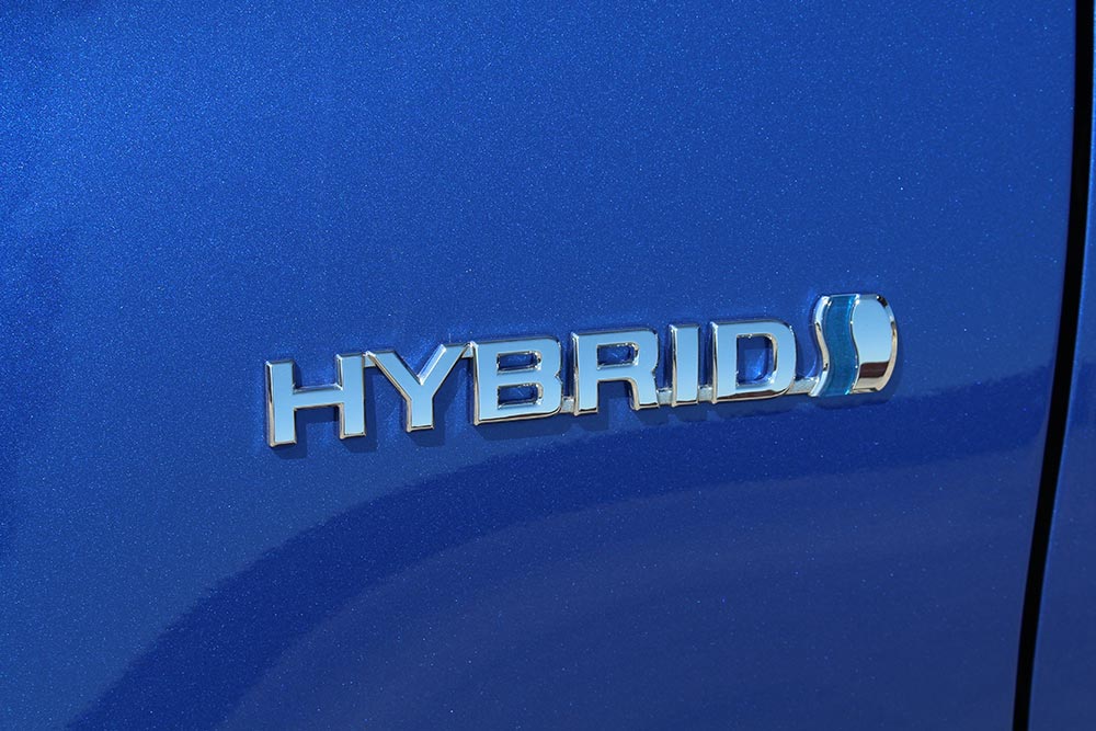 Να πώς ένα υβριδικό «καίει» 500 ευρώ λιγότερα