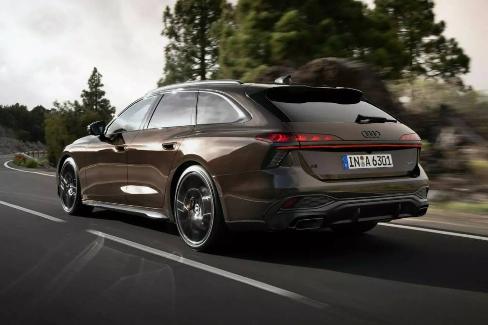 https://autogreeknews.gr/wp-content/uploads/2025/03/2025-Audi-A6-Avant-Exterior-3-2048x1365-1.jpg