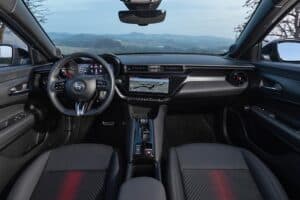 Alfa-Romeo-Junior-Ibrida-Q4-(9)